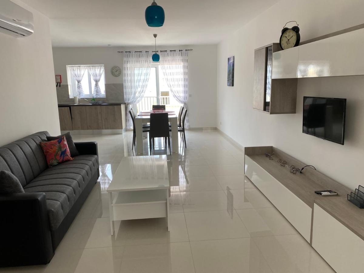 Sunshine Apartments Mellieha - Modern Three Bedroom Apartment - Apt No 2 Exterior photo